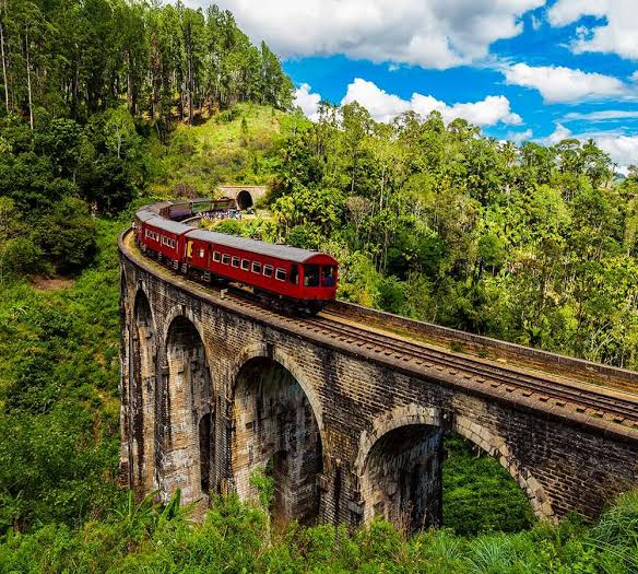 The Nine Arches Bridge at Ella, built entirely of brick and stone in 1921 — still in daily service today.